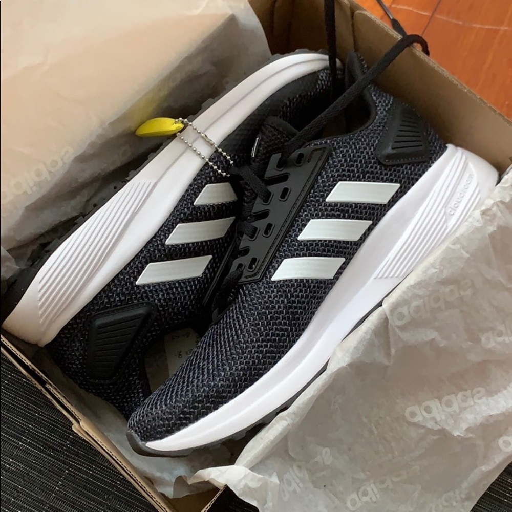 Brand New Adidas Duramo 9